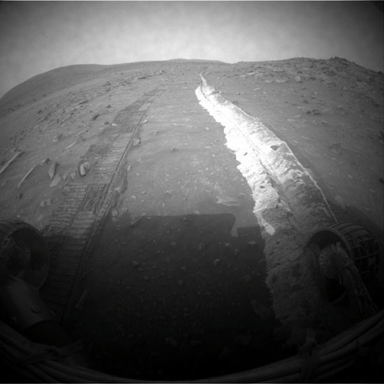 Mars Rover Inexplicably Reboots Computer